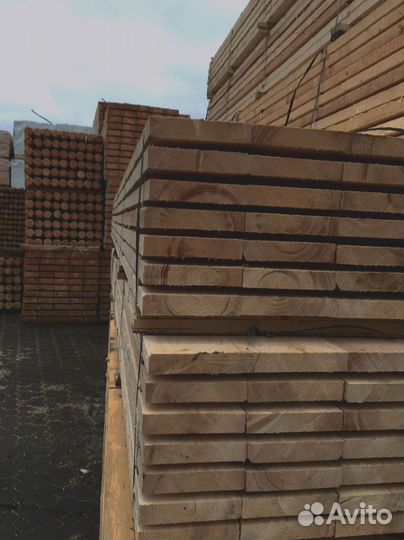 Доски из сосны, природная красота в вашем доме