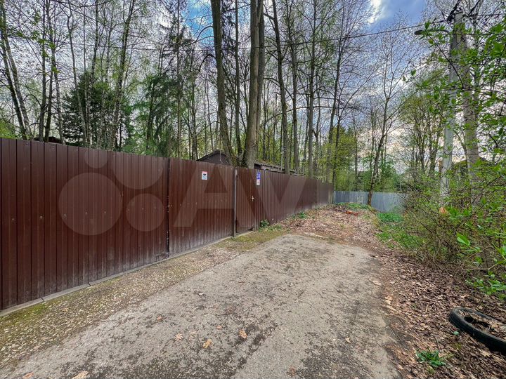 Дом 240 м² на участке 20 сот.