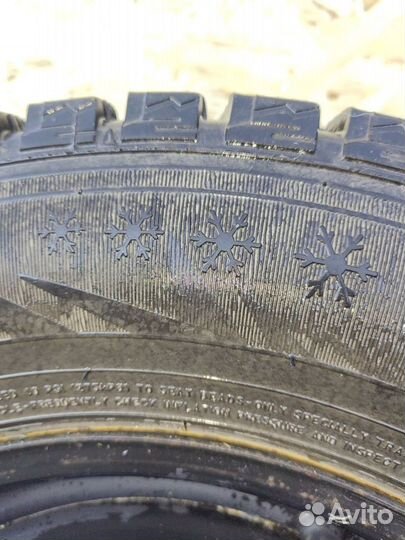 Dunlop SP Winter Ice 02 175/70 R13