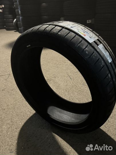 Gripmax SureGrip Pro Sport 245/40 R21 100Y