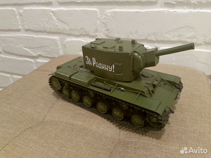 Модель танка kв-2 zvezda