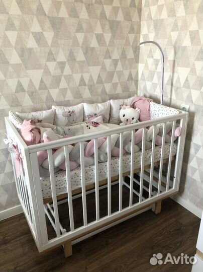 Бортики в кроватку (косичка+подушки)