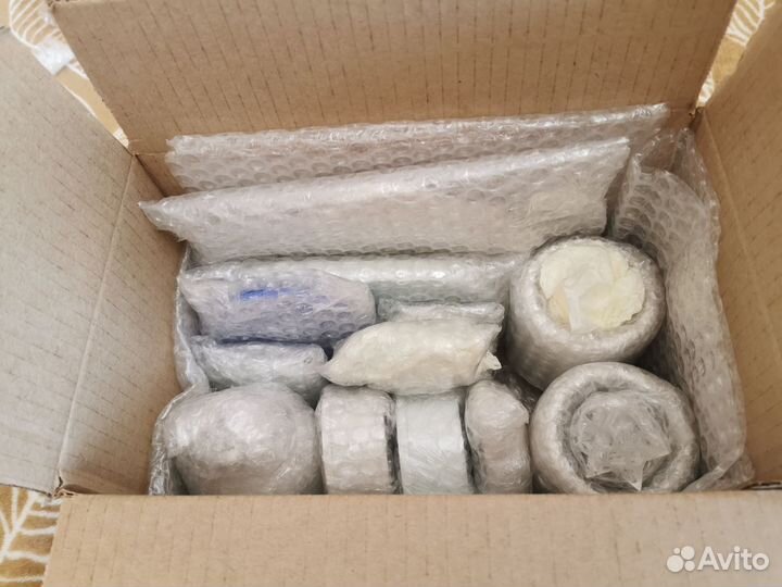 Коробка изделий из гипса