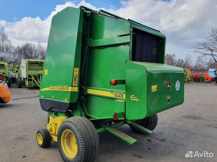 Пресс-подборщик John Deere 592, 2003