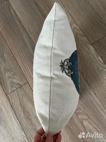 Декоративная подушка