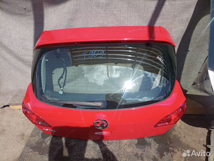 Крышка багажника Opel Astra J хэтчбек