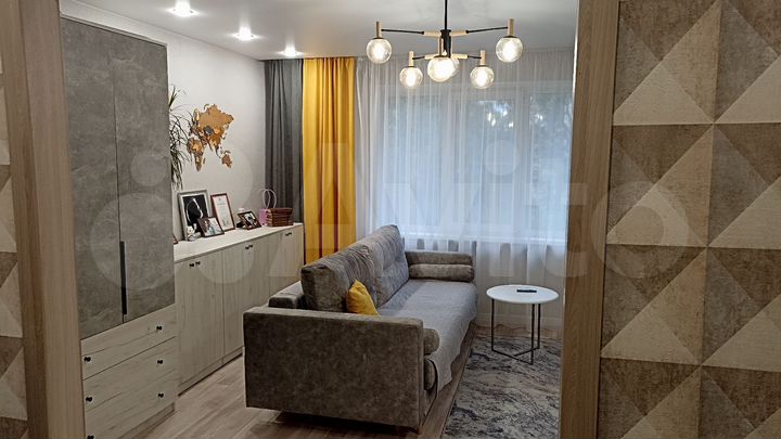 2-к. квартира, 53 м², 1/5 эт.