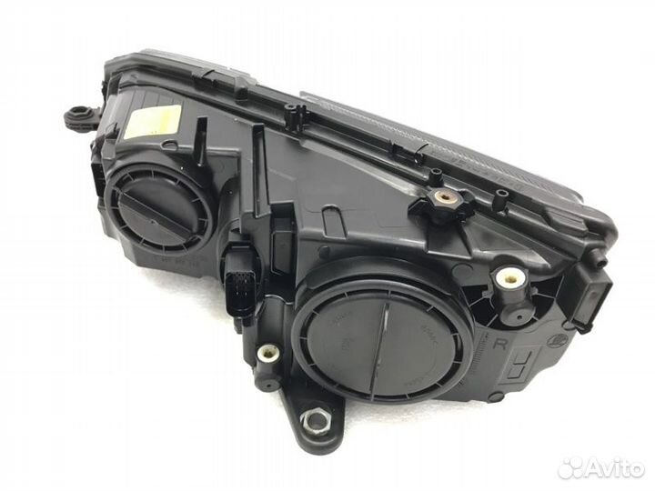 Фара передняя правая Skoda Octavia 1.6 cwva 2018