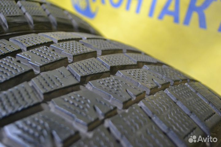 Dunlop Winter Maxx WM01 215/45 R17