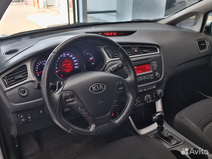 Kia Ceed 1.6 AT, 2015, 85 600 км