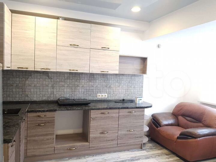 2-к. квартира, 70 м², 2/4 эт.