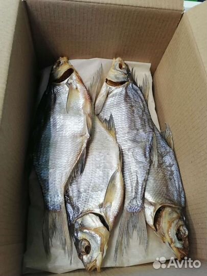 Рыбка вяленая, копченая, балыки