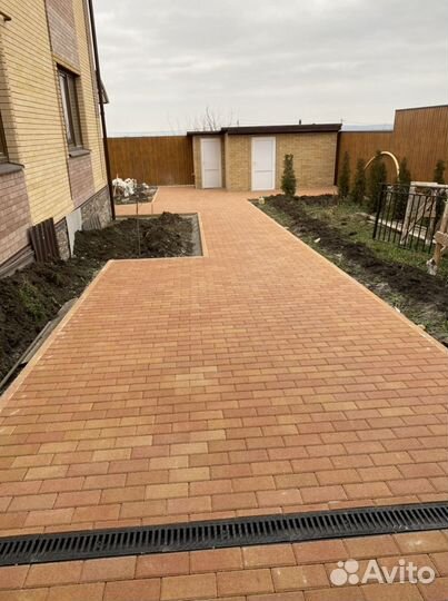 Укладка тротуарной плитки