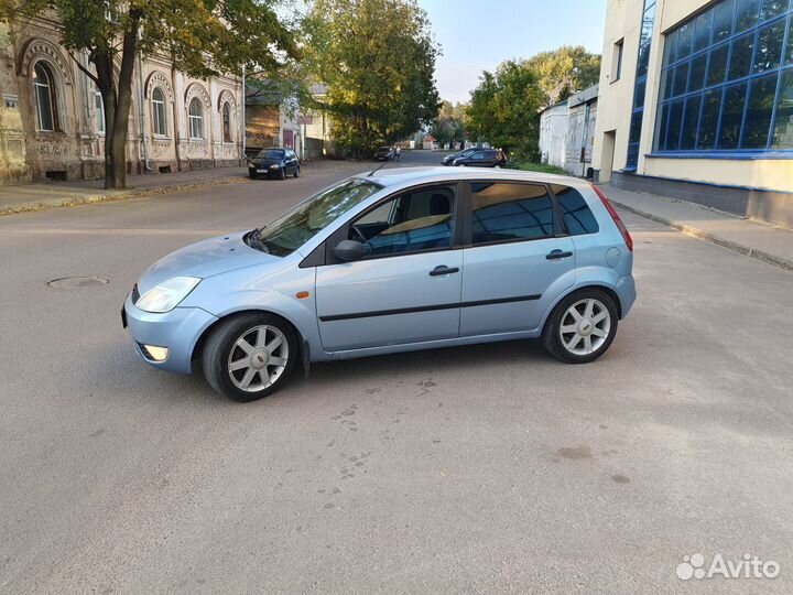 Ford Fiesta 1.4 AMT, 2004, 252 252 км