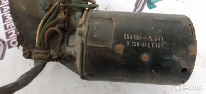 Трапеция стеклоочистителей Mercedes-Benz E W123