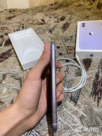 iPhone 11, 64 ГБ