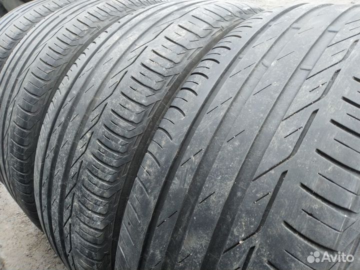 Bridgestone Turanza T001 215/55 R17