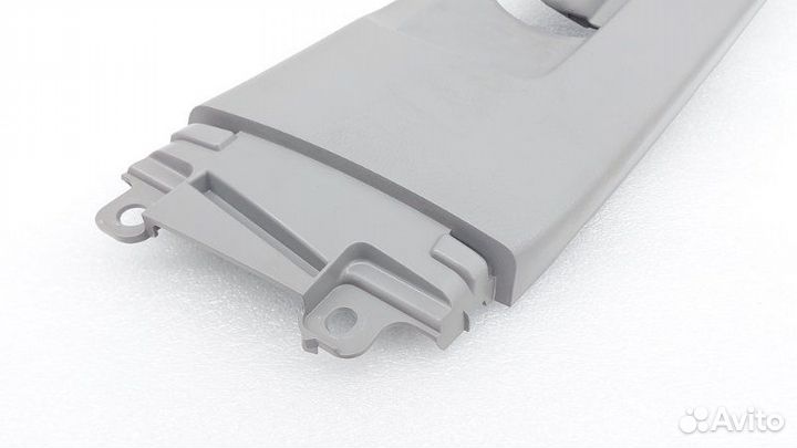 Обшивка центральной стойки правая Toyota Camry