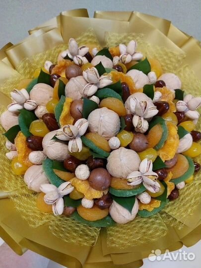 Съедобные букеты из сухофруктов и орехов