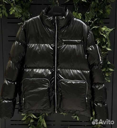 Зимний пуховик Prada