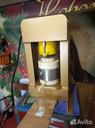 Маслопресс капролоновый 2л