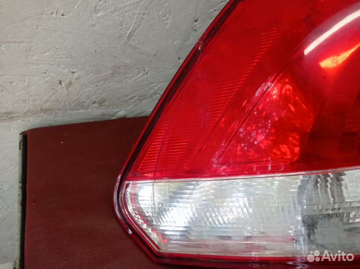 Фара Volkswagen Polo Sedan