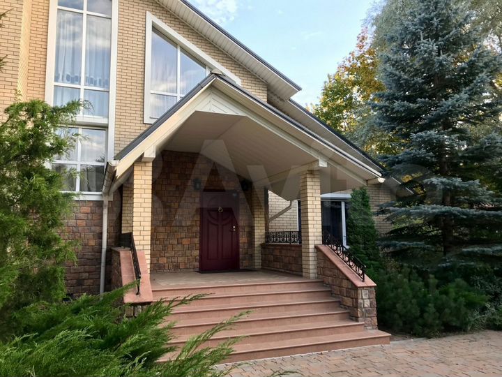 Дом 272 м² на участке 34 сот.