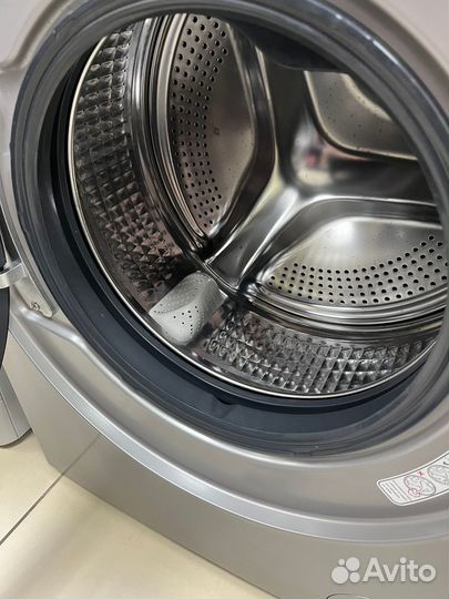 Стиральная машина узкая Haier HW70-BP12969AS (Км78