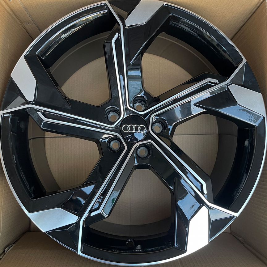 Литые диски Audi 10×R22 5×112