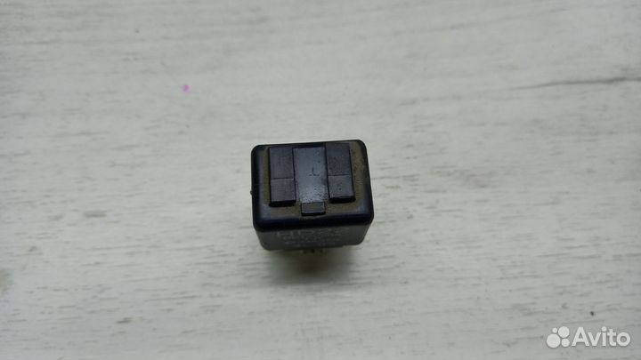 Реле HD22 Mazda 323 BA