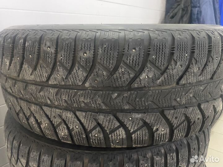 Bridgestone Ice Cruiser 7000 265/60 R18 114T