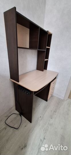 Школьный/компьютерный уголок