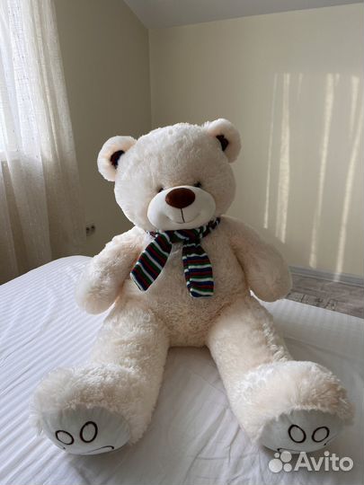 Большие плюшевые медведи