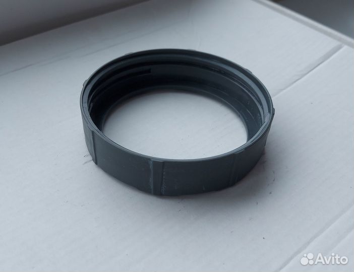 Гайка зажимная с прокладкой блендера braun