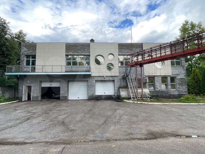 Склад с офисом, 123 м² + 5 парковок