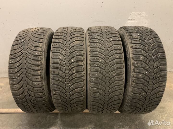 Bridgestone Blizzak Spike-01 185/60 R15 84