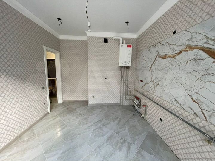 2-к. квартира, 72 м², 2/10 эт.