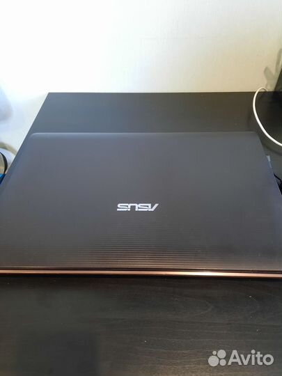 Ноутбук asus