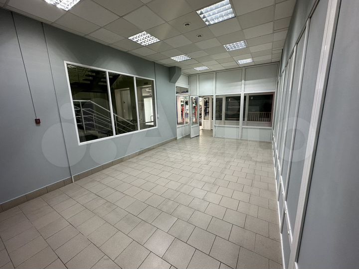 Торговая площадь, 32 м²