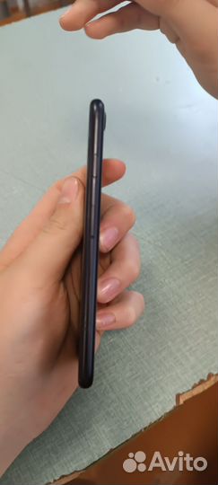 iPhone SE (2020), 128 ГБ