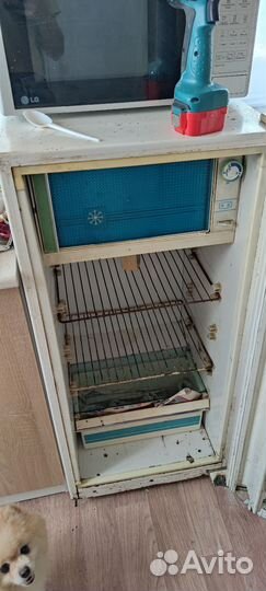Холодильник советский