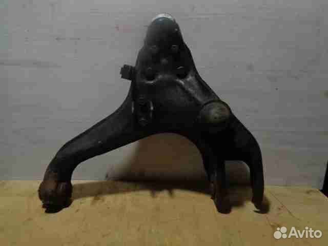 Рычаг передний правый нижний Mitsubishi Montero Sp