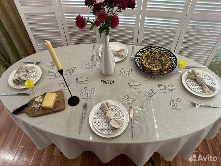 Скатерть льняная с вышивкой