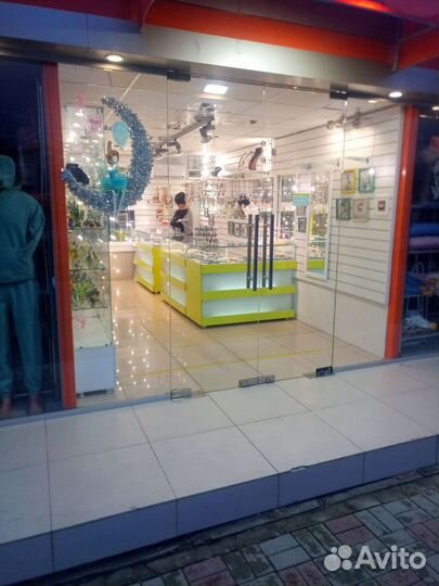 Продавец на круглый год