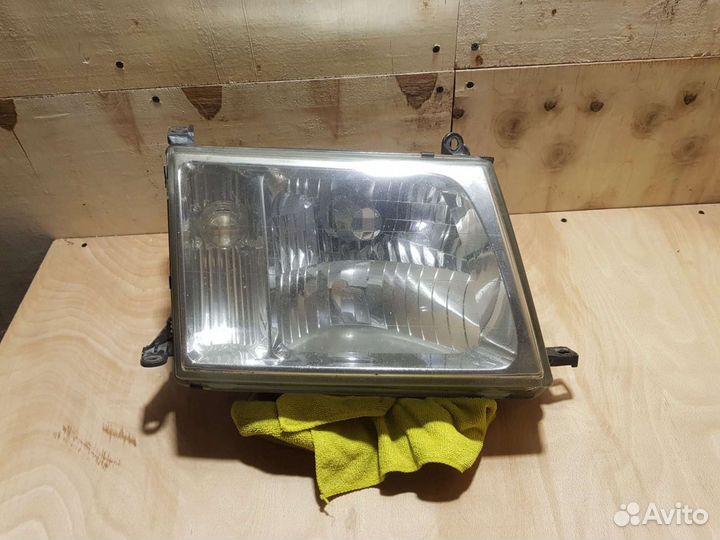 Фара toyota land cruiser 100