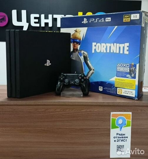 PlayStation 4 Pro 1TB + 3 Игры + 2 геймпада