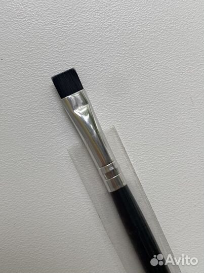 Кисть косметическая