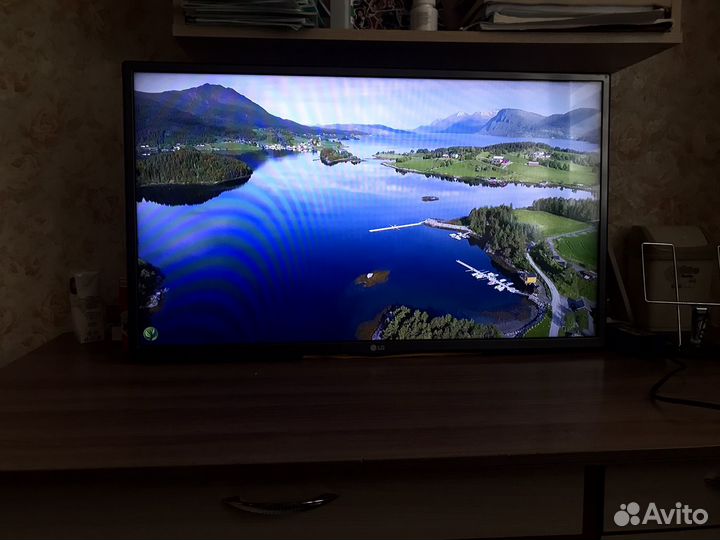Телевизор lg SMART tv 32