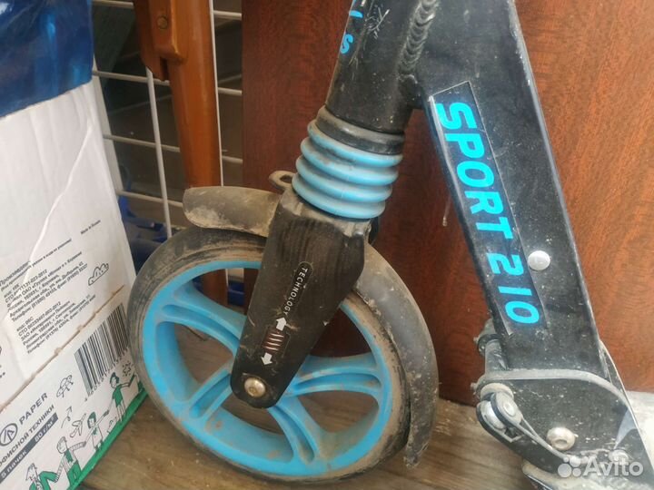 Самокат детский,до 80 кг. состояние 10/10