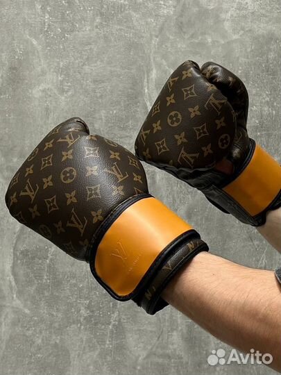 Боксерские перчатки Louis vuitton